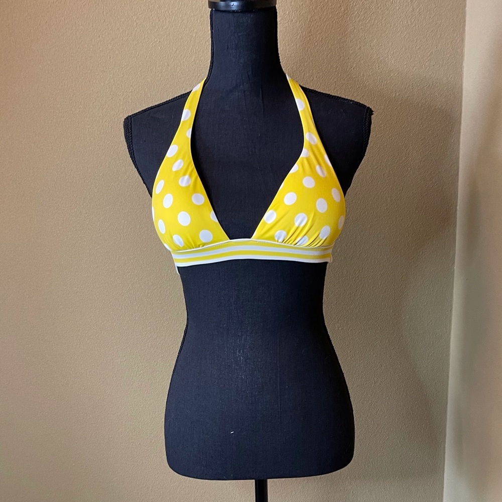 Women’s yellow polka dot bikini. - Picture 2 of 6